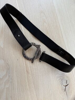 Suzi Roher Leather Belt with Hammered Metal Buckle